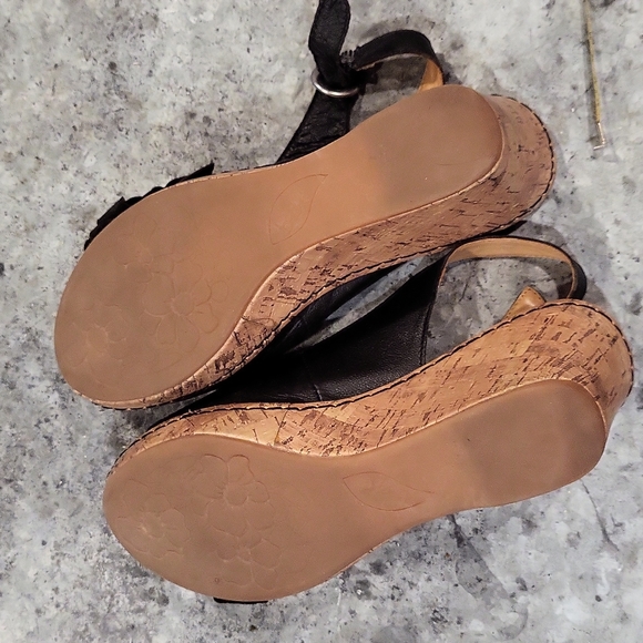 b.o.c. Wedge Sandals - Picture 5 of 5